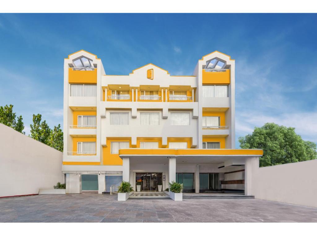 Bloom Hotel Katra Exterior foto